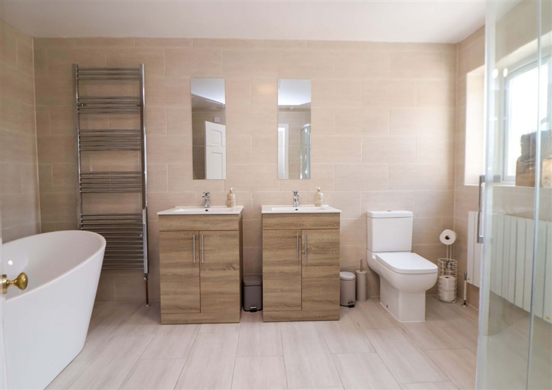 The bathroom (photo 2) at The Old Barn, Pentre Celyn