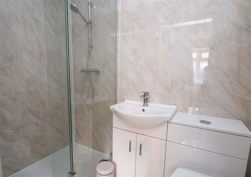 The bathroom at The Old Barn, Pentre Celyn