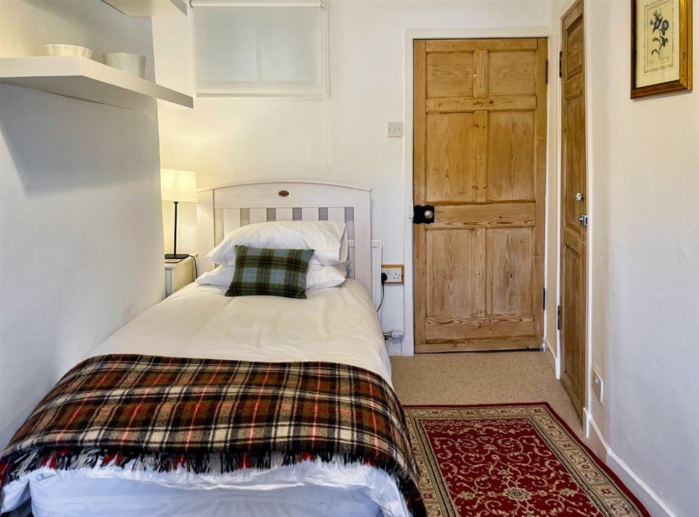 Single bedroom at The Old Barons Courthouse in Ceres, near St Andrews, Fife
