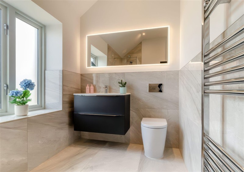 Bathroom at The Old Butchers Arms, Marsh Lane