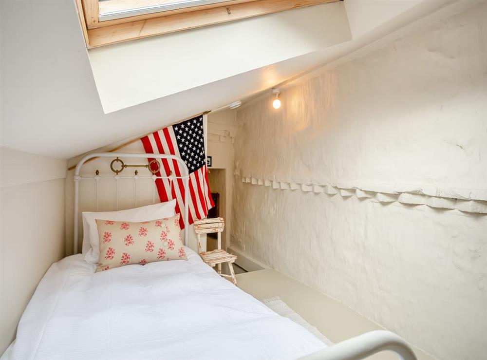 Single bedroom at The Old Candle Shop in Walsingham, near Fakenham, Norfolk