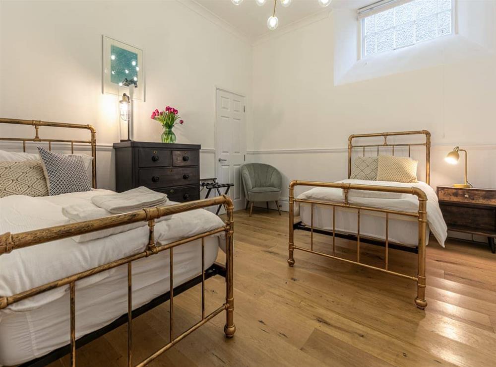 Twin bedroom at The Old Chapel in St Columb Minor, Cornwall