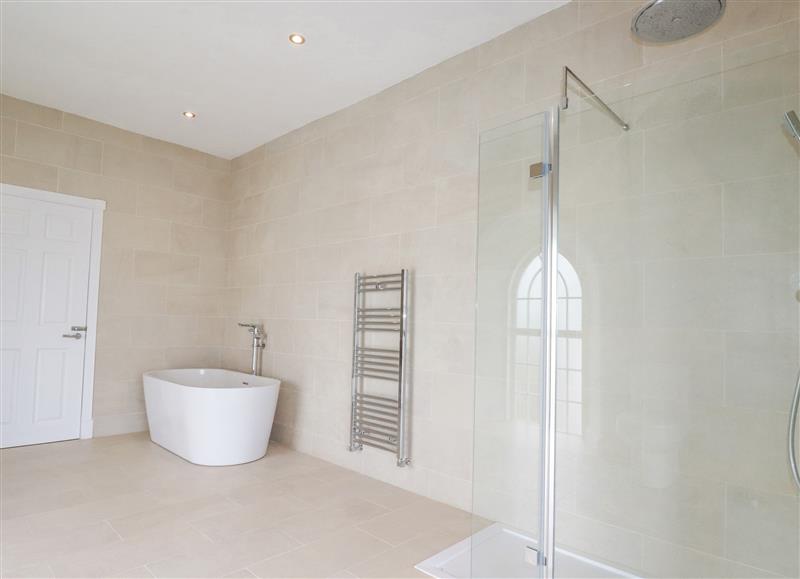 The bathroom (photo 2) at The Old Chapel, St Columb Minor