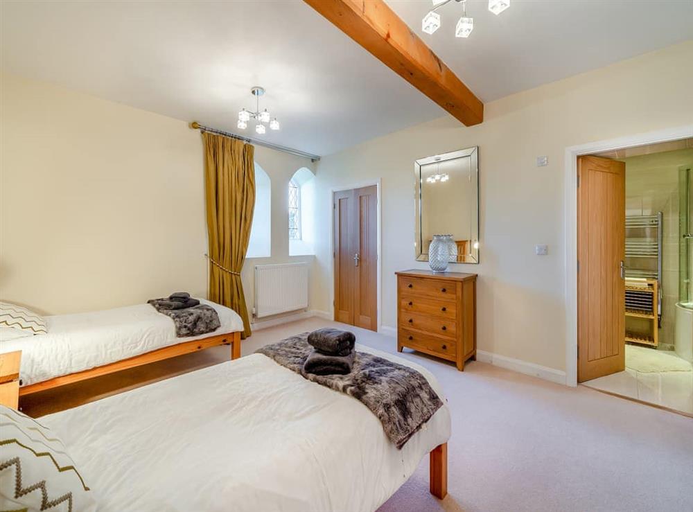 Twin bedroom at The Old Chapel in Ulverston, Cumbria