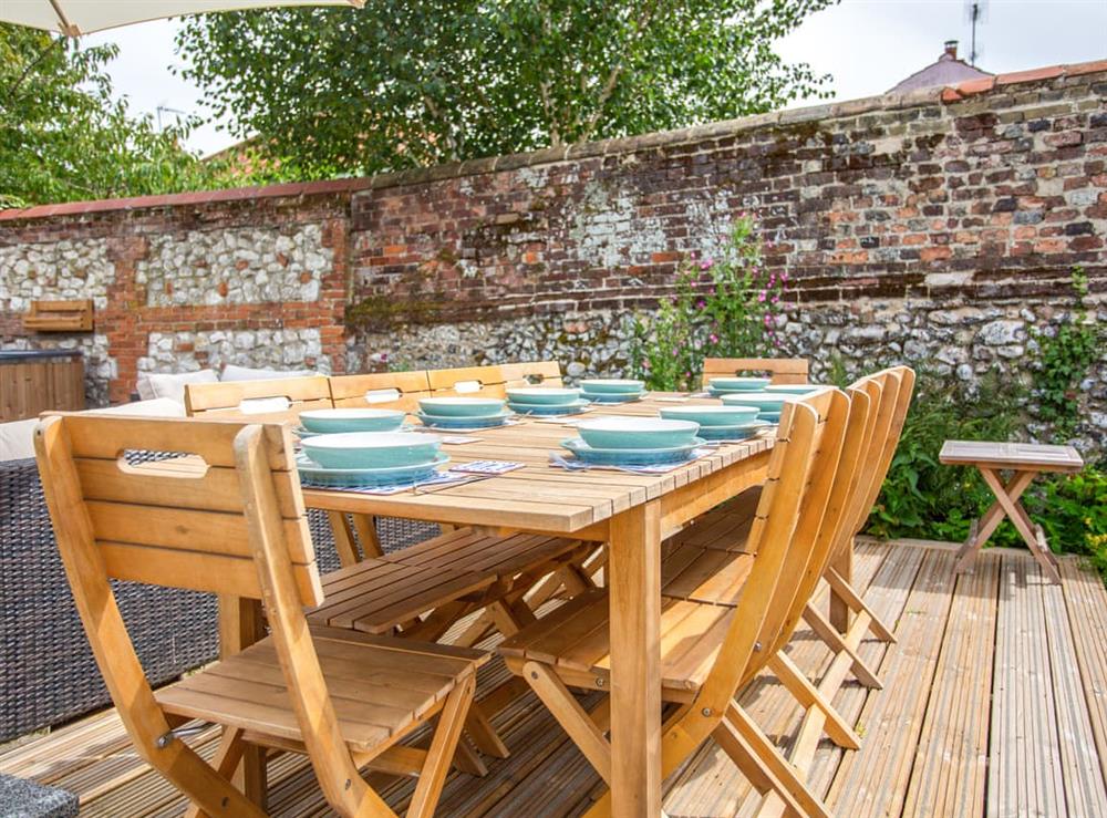 Outdoor eating area at The Old Chequers in South Creake, Norfolk