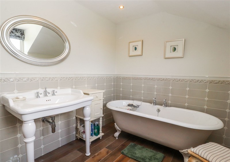 The bathroom (photo 2) at The Old Coach House, Bilsborrow