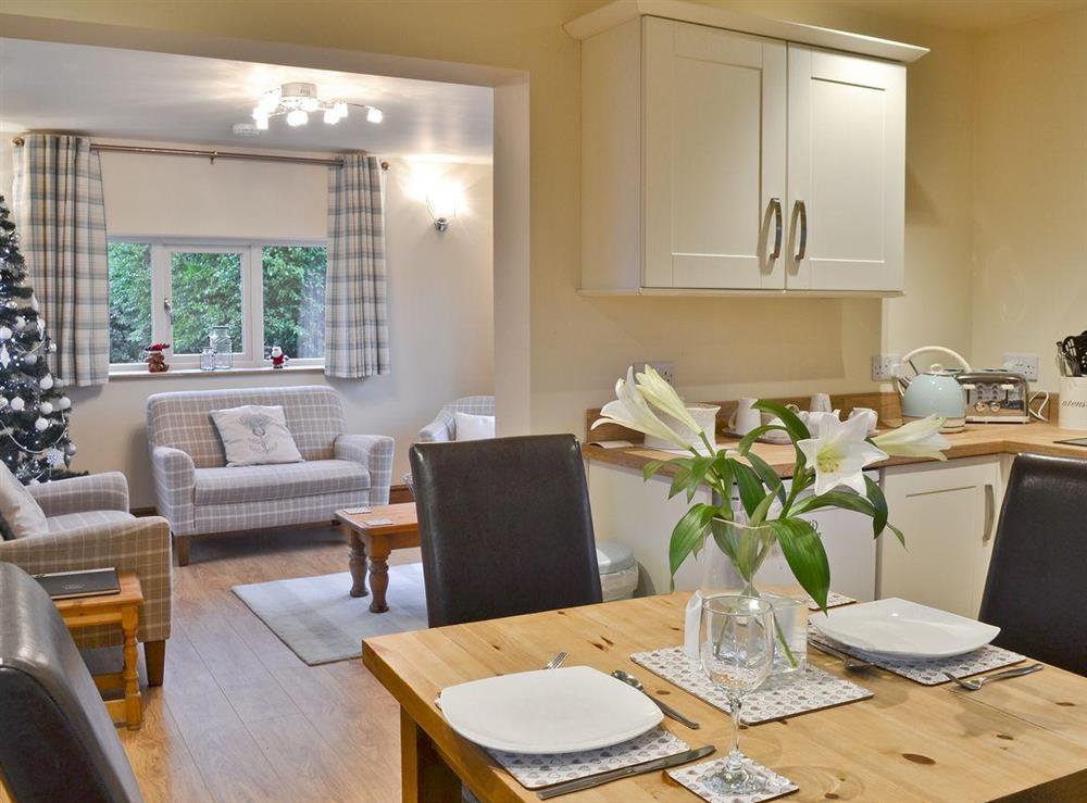 Open plan dining area & kitchen at The Old Coach House in Driffield, North Humberside