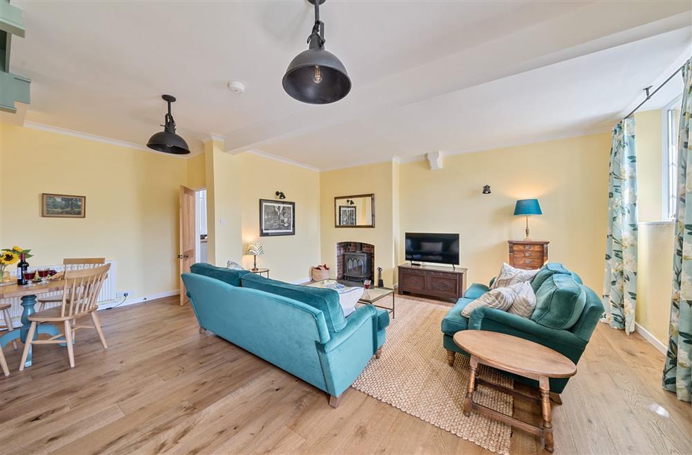 The perfect space for a family or group of friends at The Old Court House, Cerne Abbas