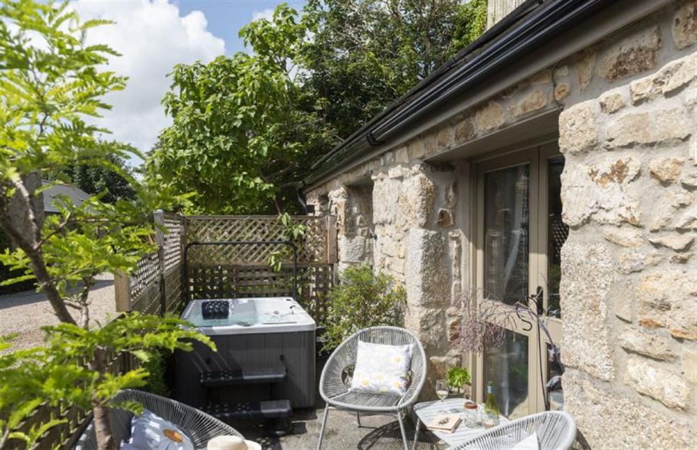 Your sun-soaked courtyard is perfect for al fresco moments