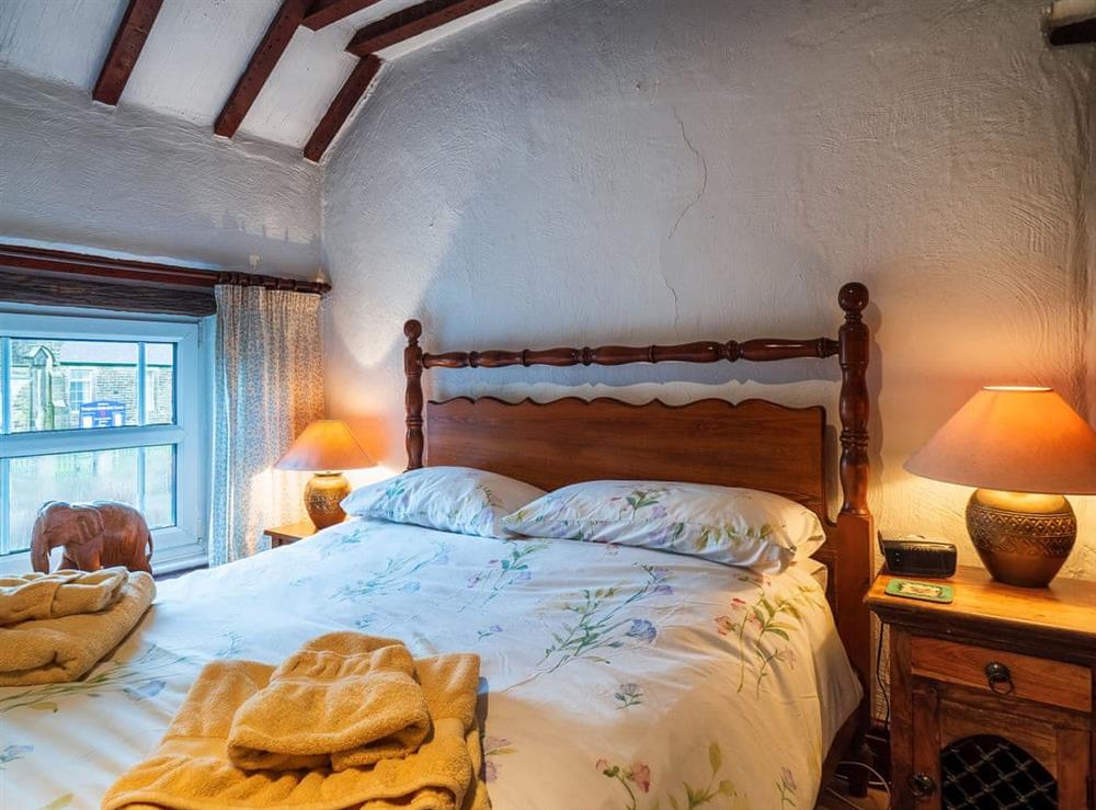 Welcoming double bedded room at The Old Dairy in Youlgreave, near Bakewell, Derbyshire