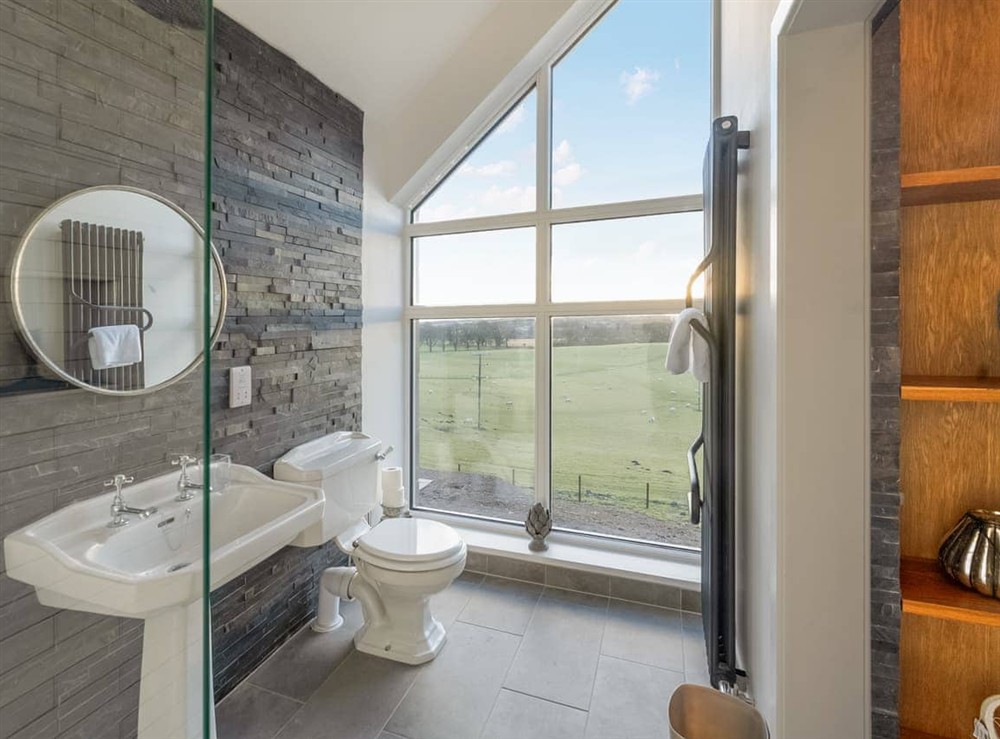 Bathroom at The Old Farmhouse in Logiealmond, near Crieff, Perthshire