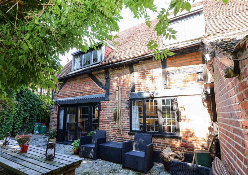 The setting (photo 2) at The Old House, Hamble