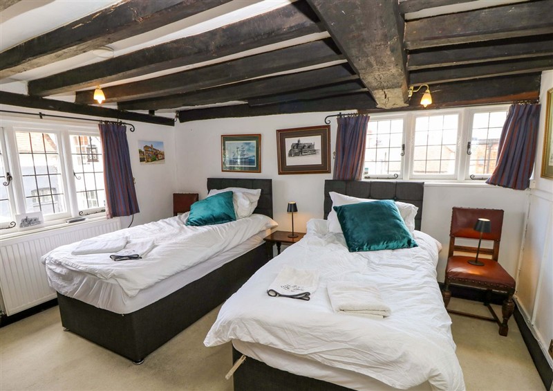 This is the setting of The Old House at The Old House, Hamble