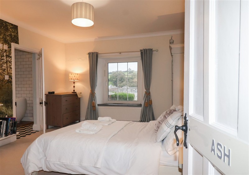 A bedroom in The Old Manor House (photo 6) at The Old Manor House, Lifton