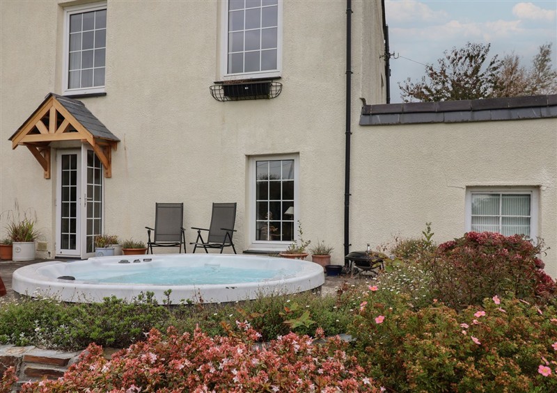 Enjoy the garden (photo 2) at The Old Manor House, Lifton