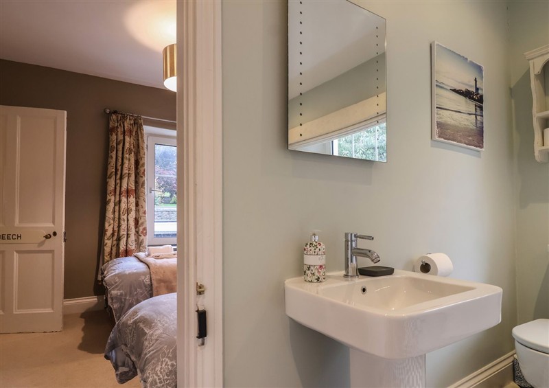 One of the 6 bedrooms (photo 4) at The Old Manor House, Lifton