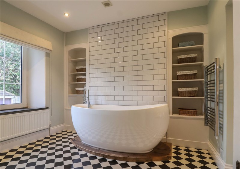 The bathroom (photo 2) at The Old Manor House, Lifton