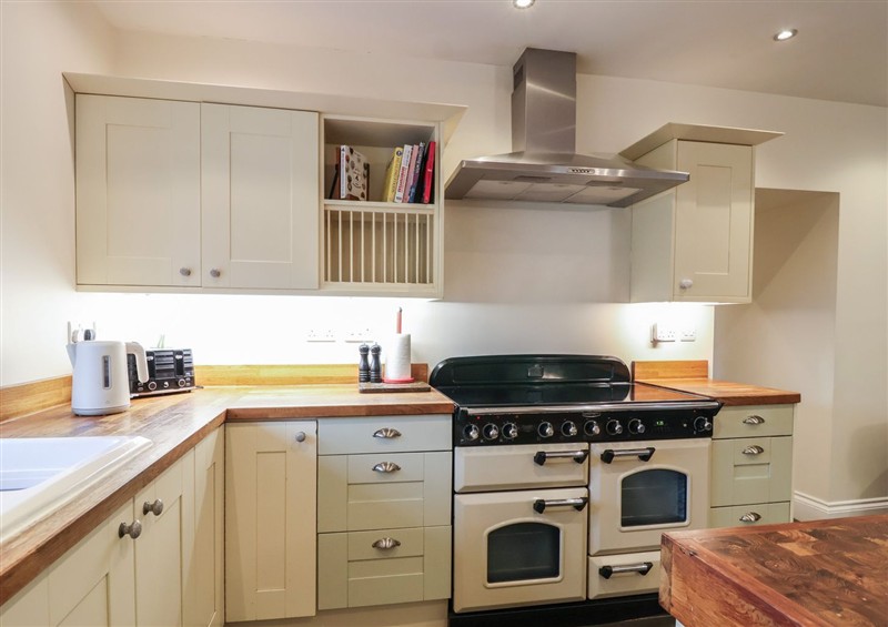 The kitchen (photo 3) at The Old Manor House, Lifton