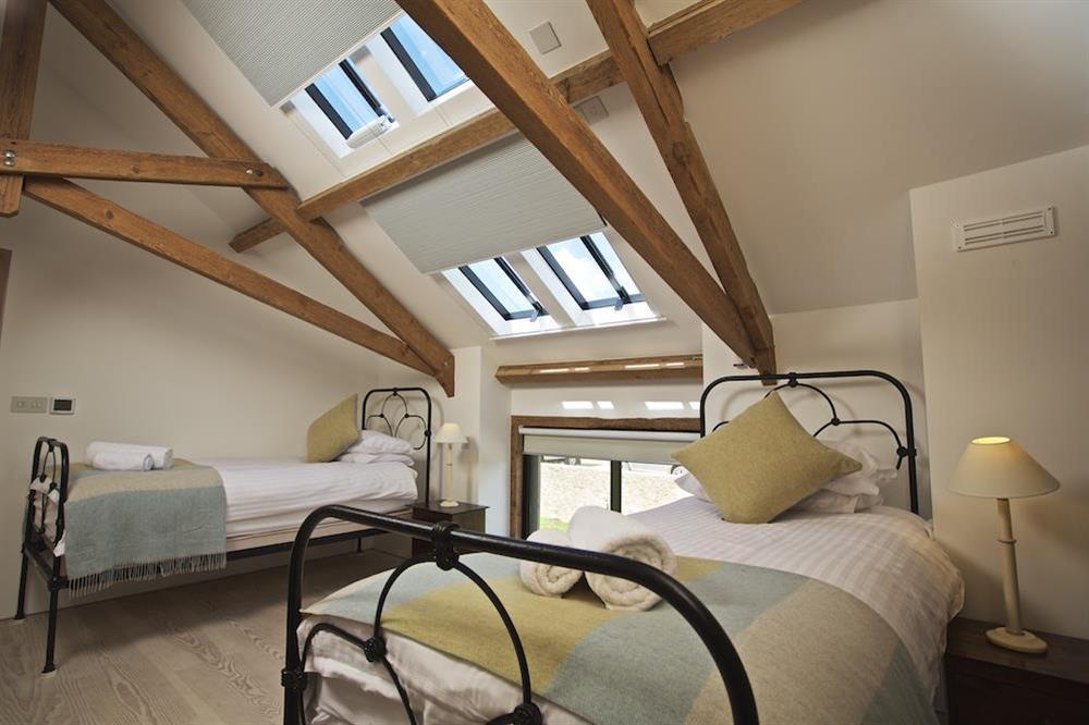 First floor level has twin beds (that can be linked together on request to make a super-King size bed) (photo 4) at The Old Milking Shed in , Bantham