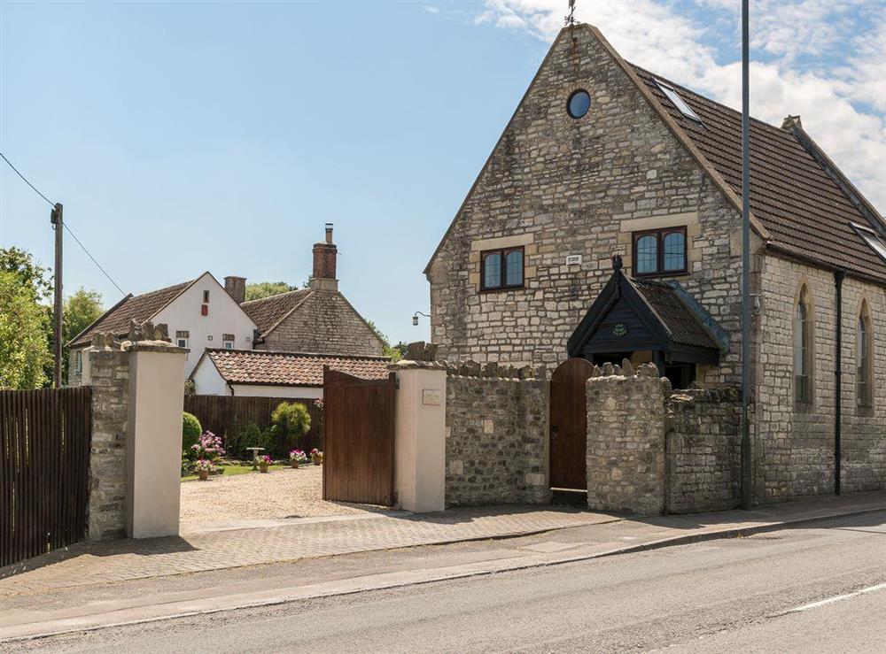 The Old Parish Hall in Farmborough, near Bath, Avon sleeps 8