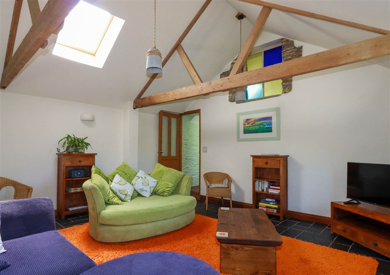 Relax in the living area at The Old Piggery, Porthtowan