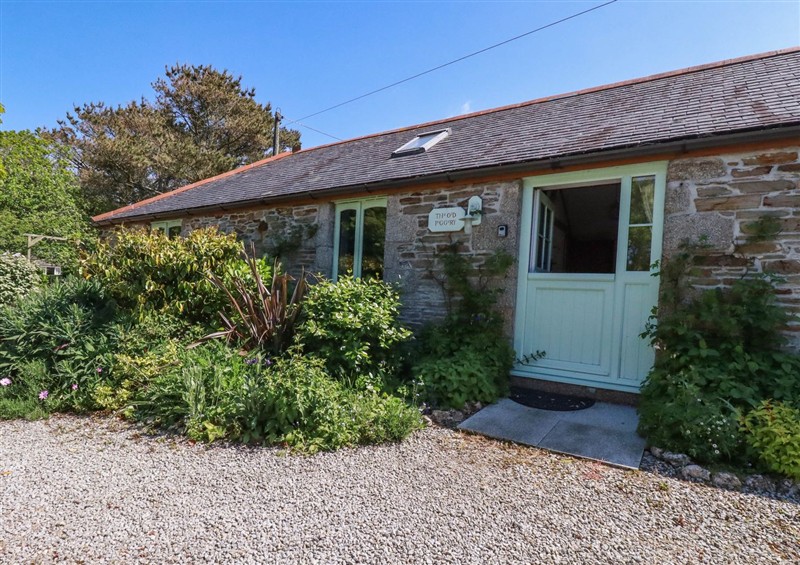 The setting at The Old Piggery, Porthtowan