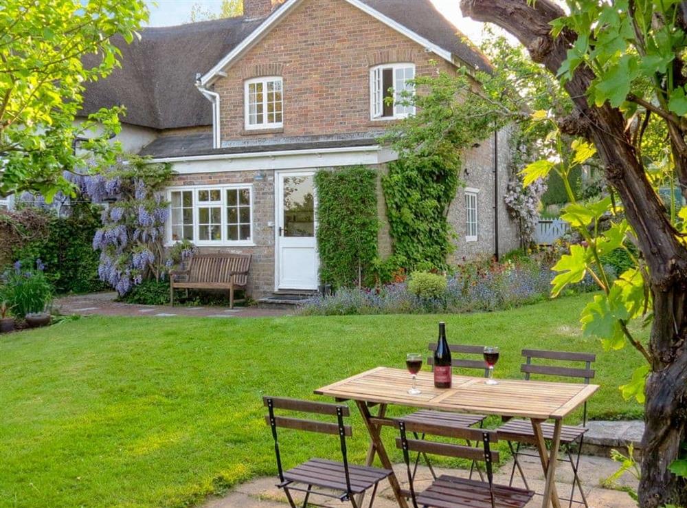 Delightful holiday home with lawned garden at The Old Post Office in Lower Bockhampton, Dorset