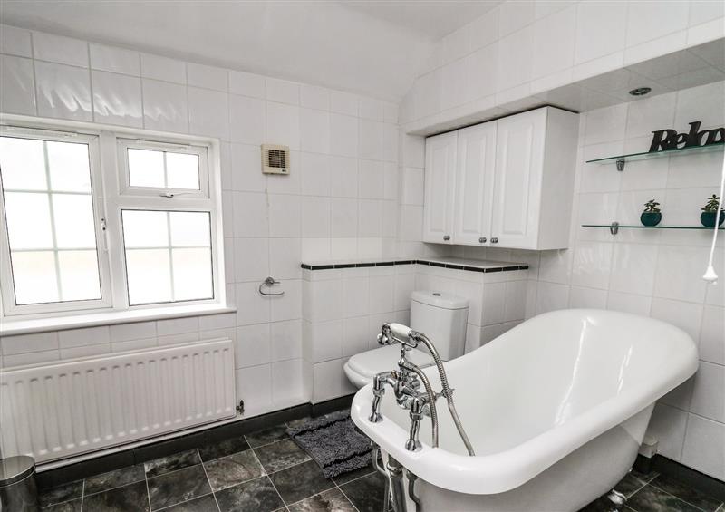 This is the bathroom at The Old Post Office, Pen-y-Bont near Llandrindod Wells