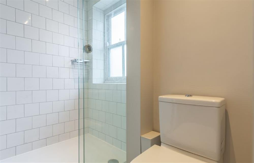 First floor: En-suite bathroom (photo 2) at The Old Post Office, Wells-next-the-Sea