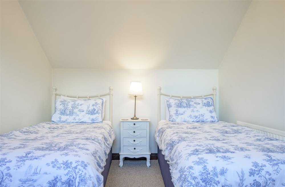 The twin beds in the second bedroom can be converted to a 6’ super-king zip-and-link bed on request