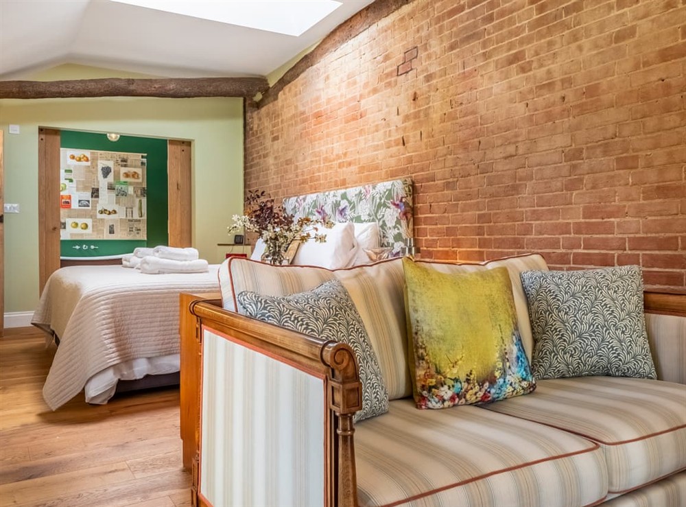 Double bedroom (photo 2) at The Old Press in Halesworth, Suffolk