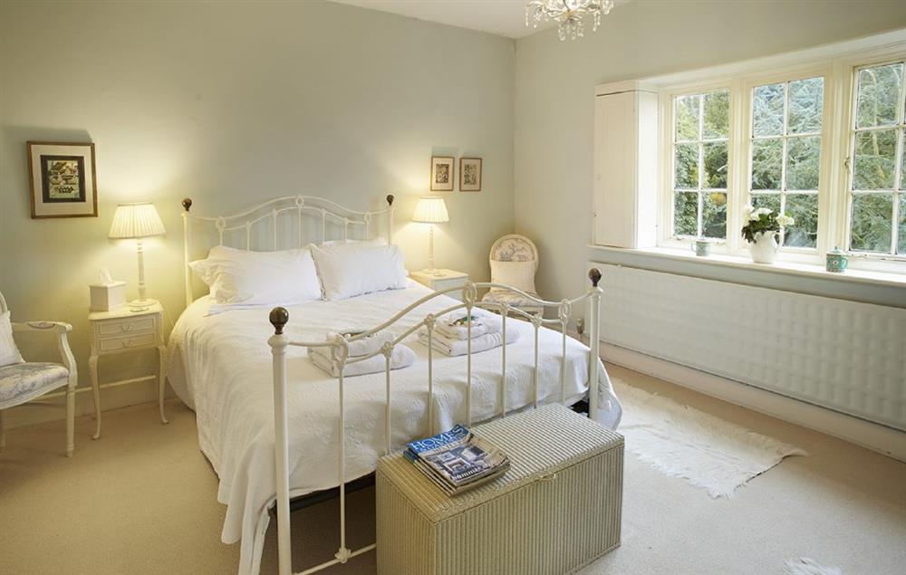 Double bedroom with 5’ double bed at The Old Rectory and Coach House, North Tuddenham