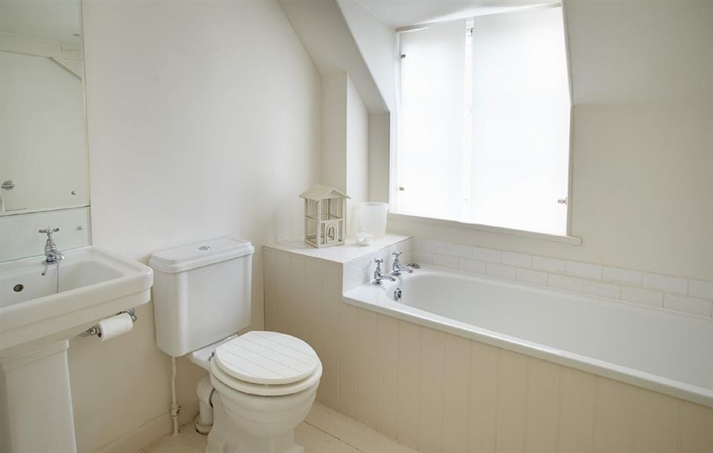 En-suite bathroom and wc at The Old Rectory and Coach House, North Tuddenham