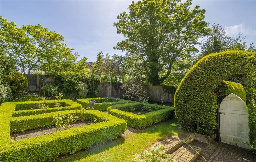 There are extensive, mature gardens to explore (photo 4) at The Old Rectory at The Old Rectory, Heveningham