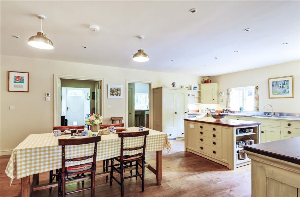 The dining kitchen with Aga at The Old Rectory Lodge, Dorchester