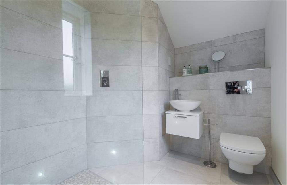 First floor: En-suite shower room with walk-in shower at The Old School House, Docking near Kings Lynn