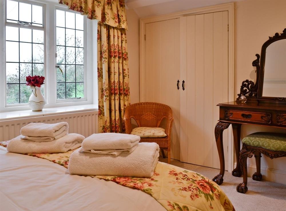 Double bedroom (photo 2) at The Old School House in Icomb, near Stow-on-the-Wold, Gloucestershire