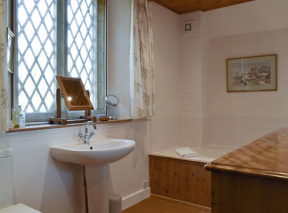 Family bathroom (photo 2) at The Old School House in Lower Bockhampton, near Dorchester, Dorset