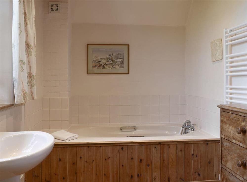 Family bathroom at The Old School House in Lower Bockhampton, near Dorchester, Dorset