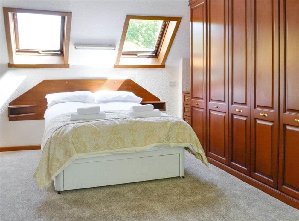 En-suite master bedroom at The Old School House in Portpatrick, near Stranraer, Wigtownshire