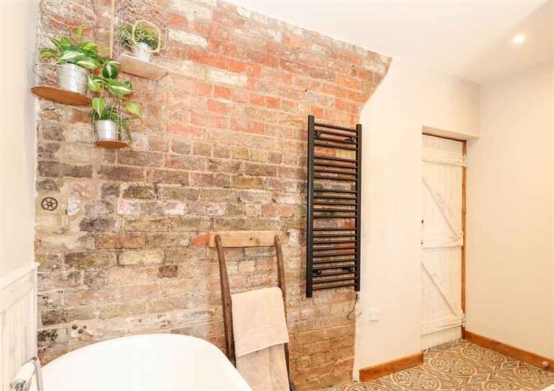 Bathroom at The Old Smithy, Belchford near Horncastle