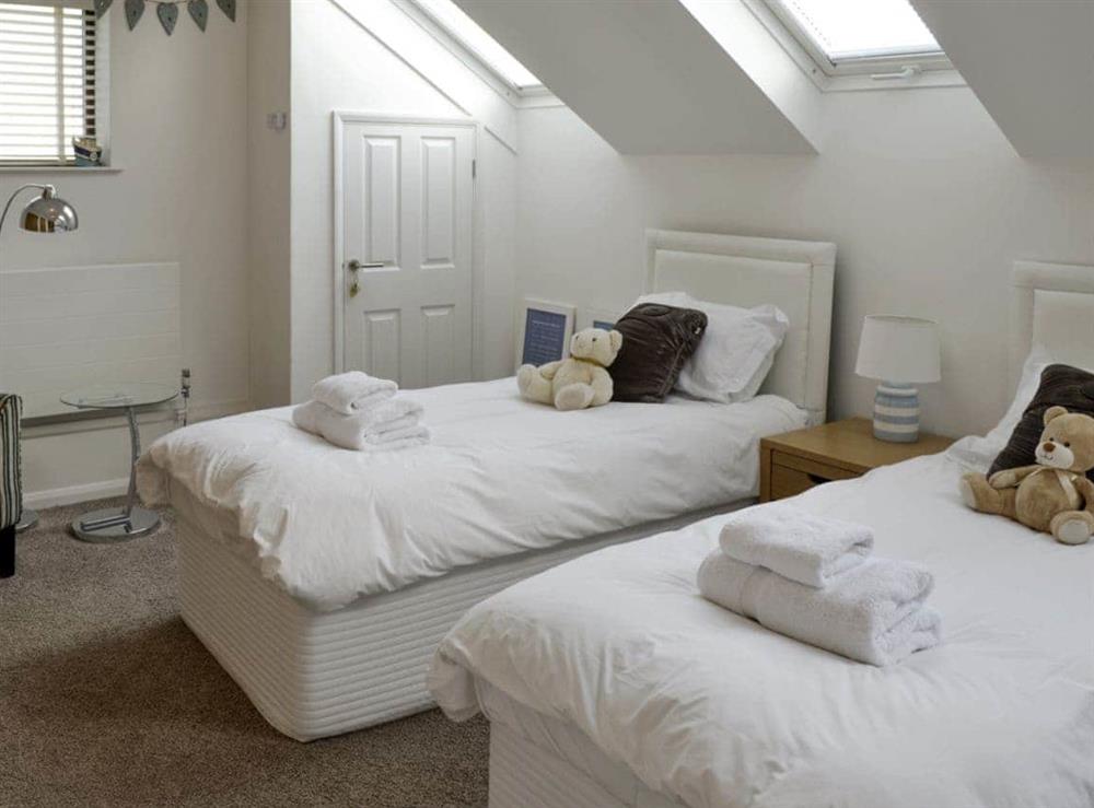 Peaceful twin bedroom at The Old Smithy in Penelewey, near Truro, Cornwall