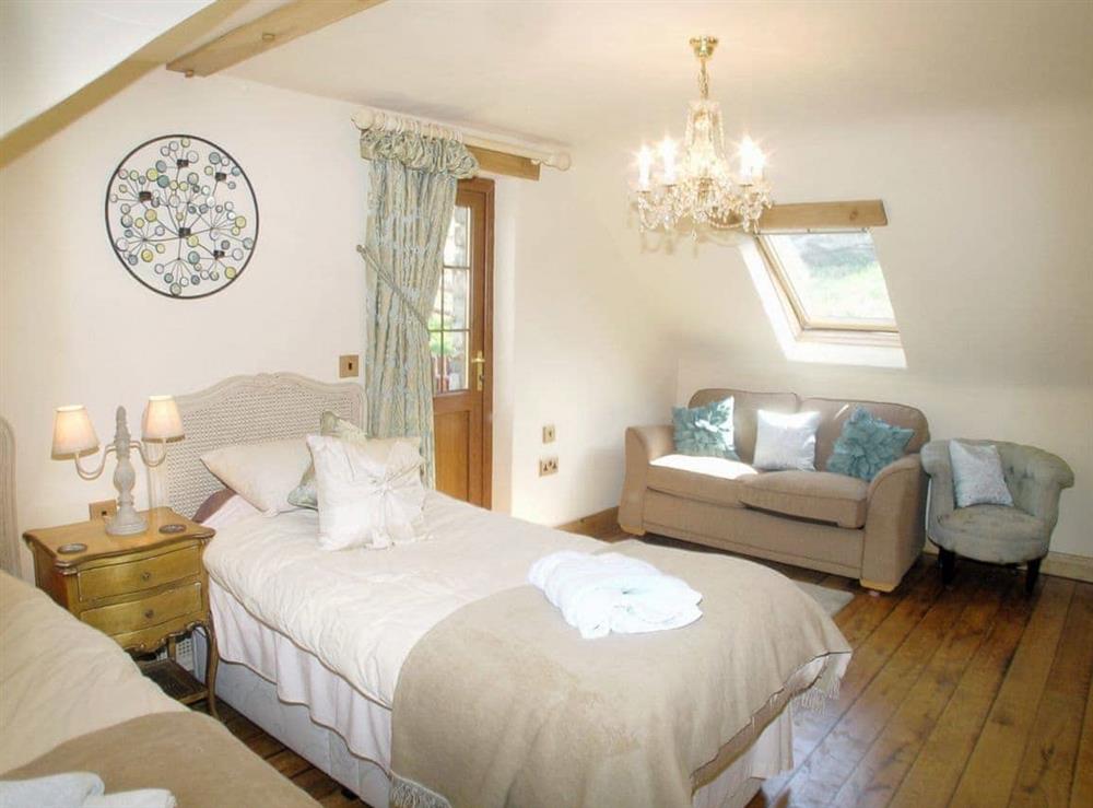 Twin bedroom (photo 2) at The Old Stables in Crynant, near Neath, West Glamorgan