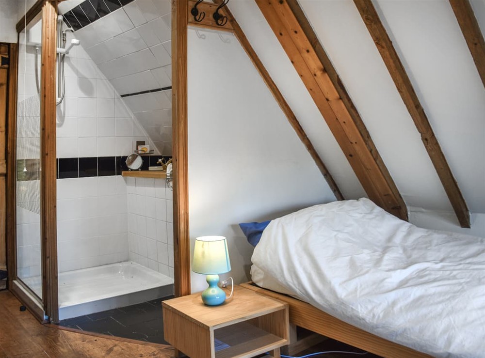 Single bedroom (photo 2) at The Old Sweet Shop in Kings Lynn, Norfolk