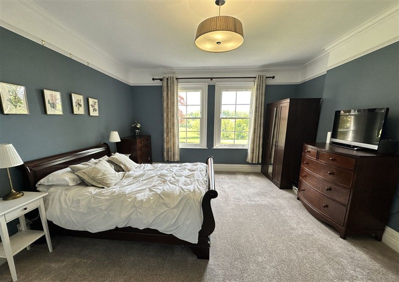 A bedroom in The Old Vicarage at The Old Vicarage, Kimbolton near Leominster