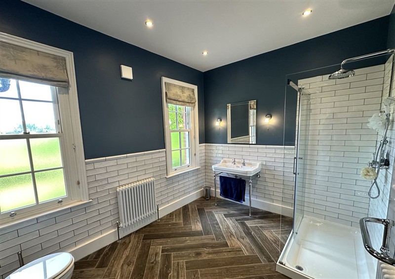 Bathroom at The Old Vicarage, Kimbolton near Leominster