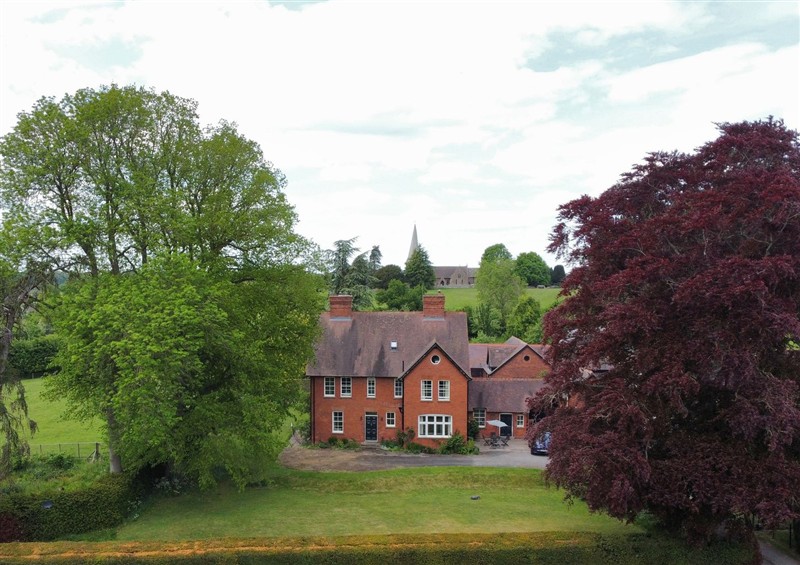 Enjoy the garden at The Old Vicarage, Kimbolton near Leominster