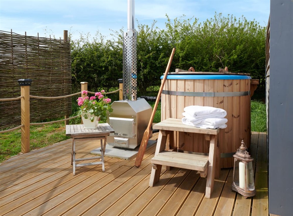 Hot tub at The Old Workshop Barn in Banbury, Oxfordshire