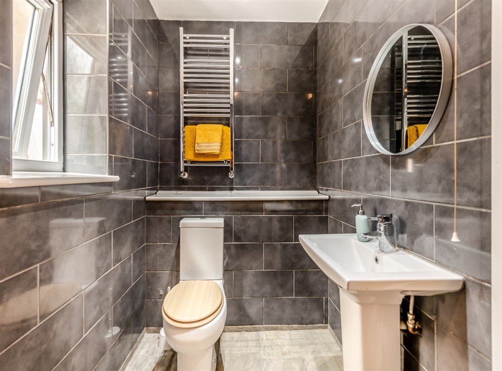 Shower room (photo 2) at The Orchard in Harbertonford, Devon