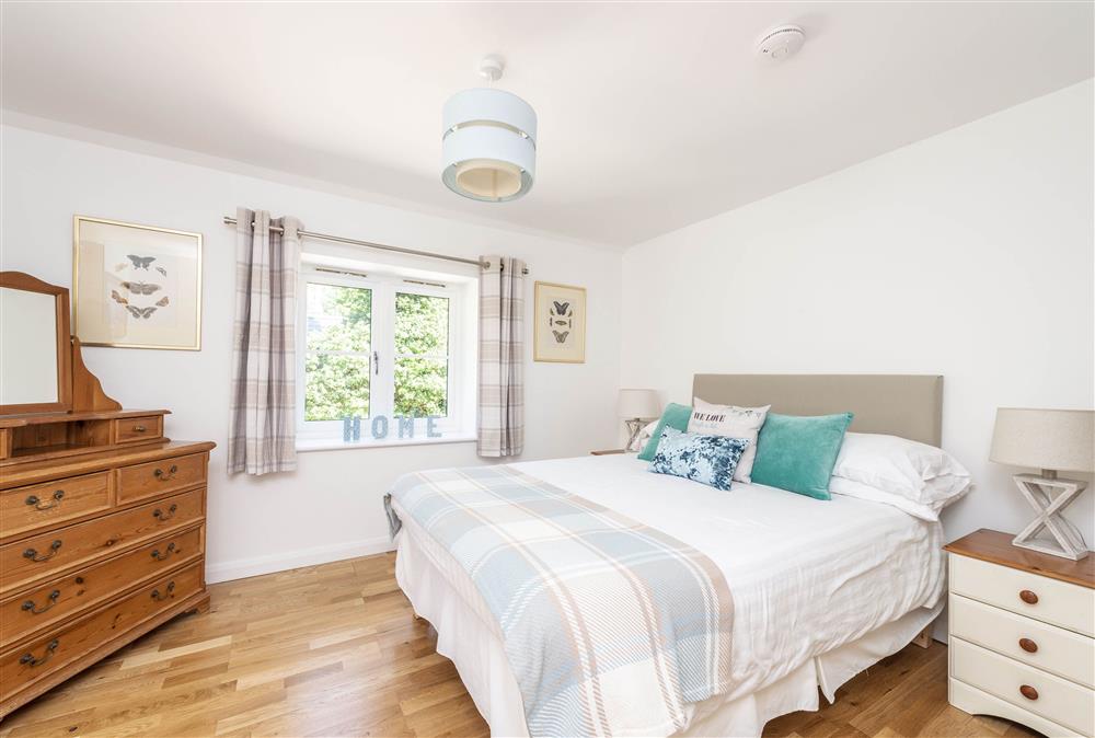 Orchard Leigh Cottage Double Bedroom at The Orchards, Ventnor